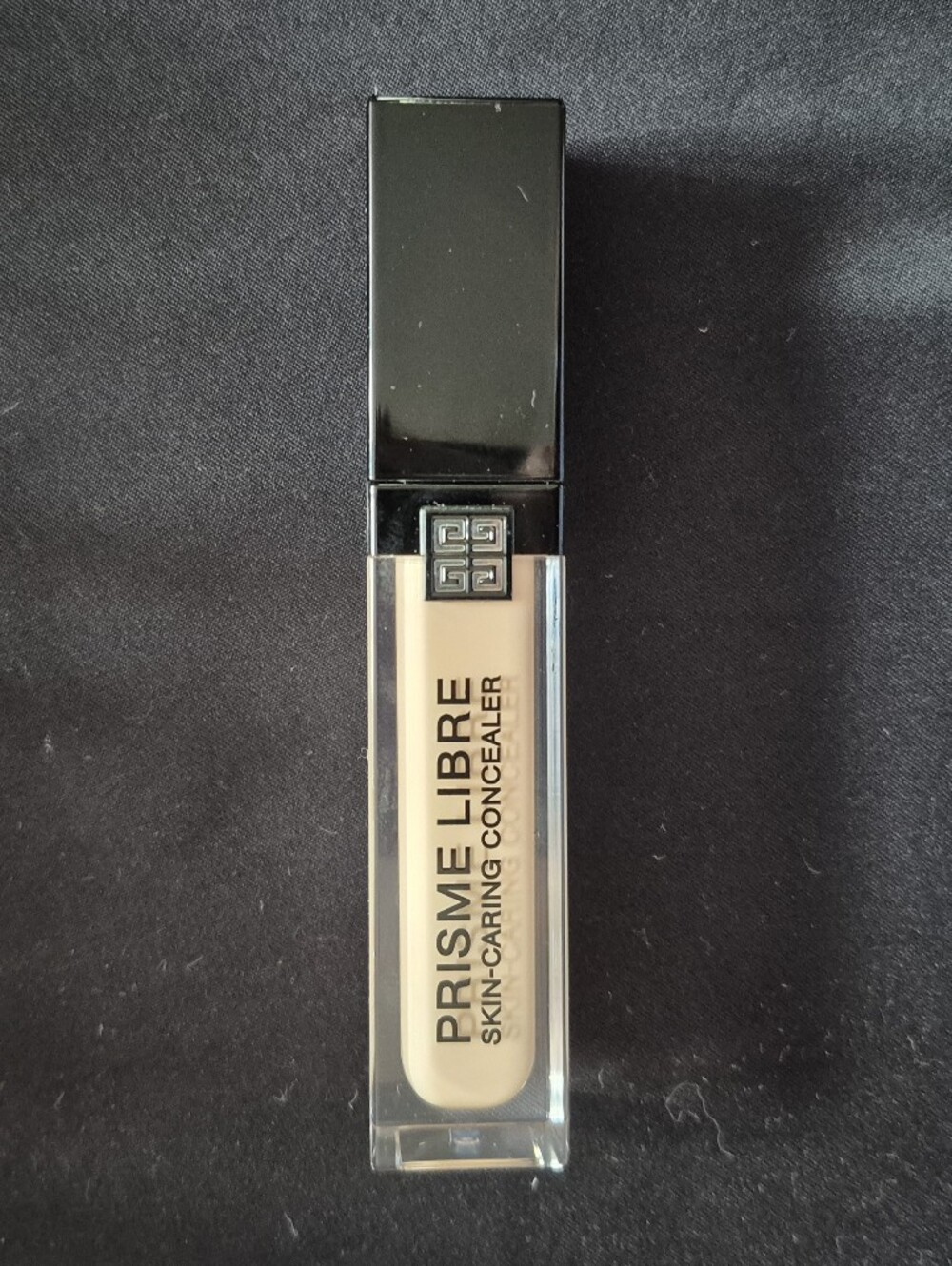 Givenchy Prisme Libre Concealer - Beige and Black Accent